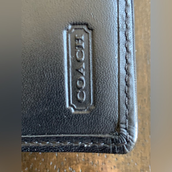COACH Black Signature Compact Leather Trim Wallet - Picture 5 of 9